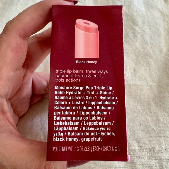 Clinique Hydrating Triple Lip Balm - Black Honey - Picture 4 of 5